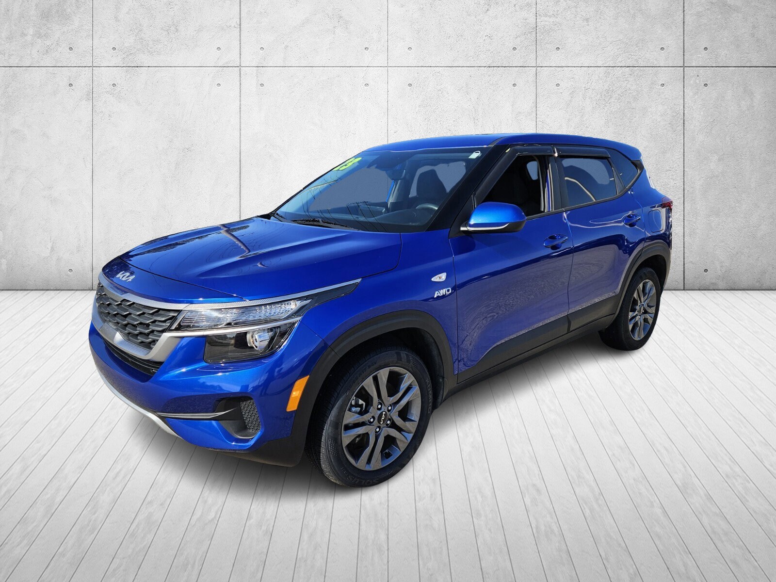 2023 Kia Seltos LX photo 3