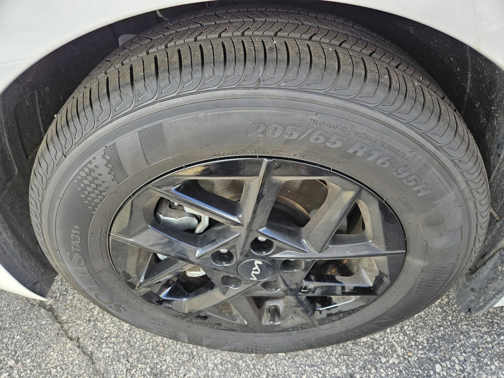 Used 2025 Kia