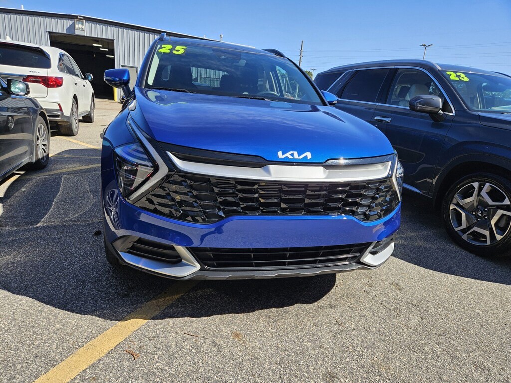 Used 2025 Kia Sportage EX SUV