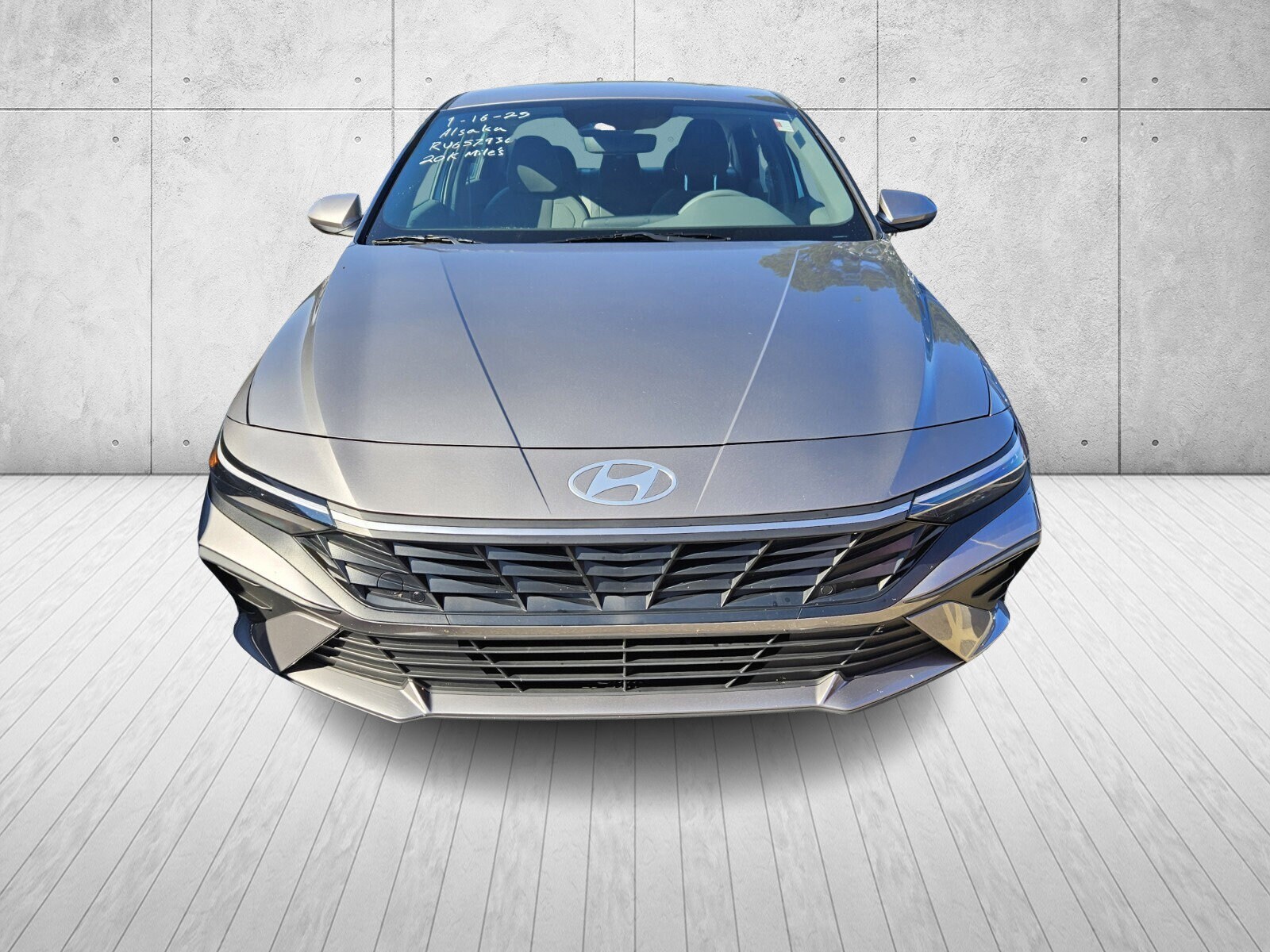 2024 Hyundai Elantra SEL photo 2