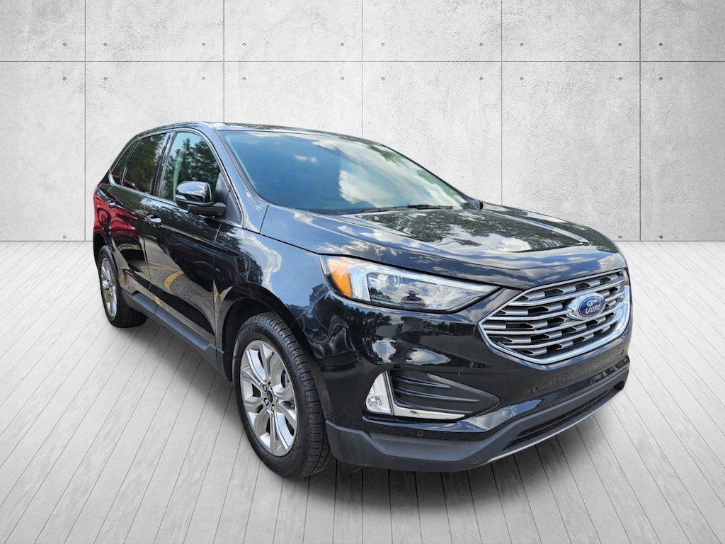 Used 2024 Ford Edge Titanium SUV