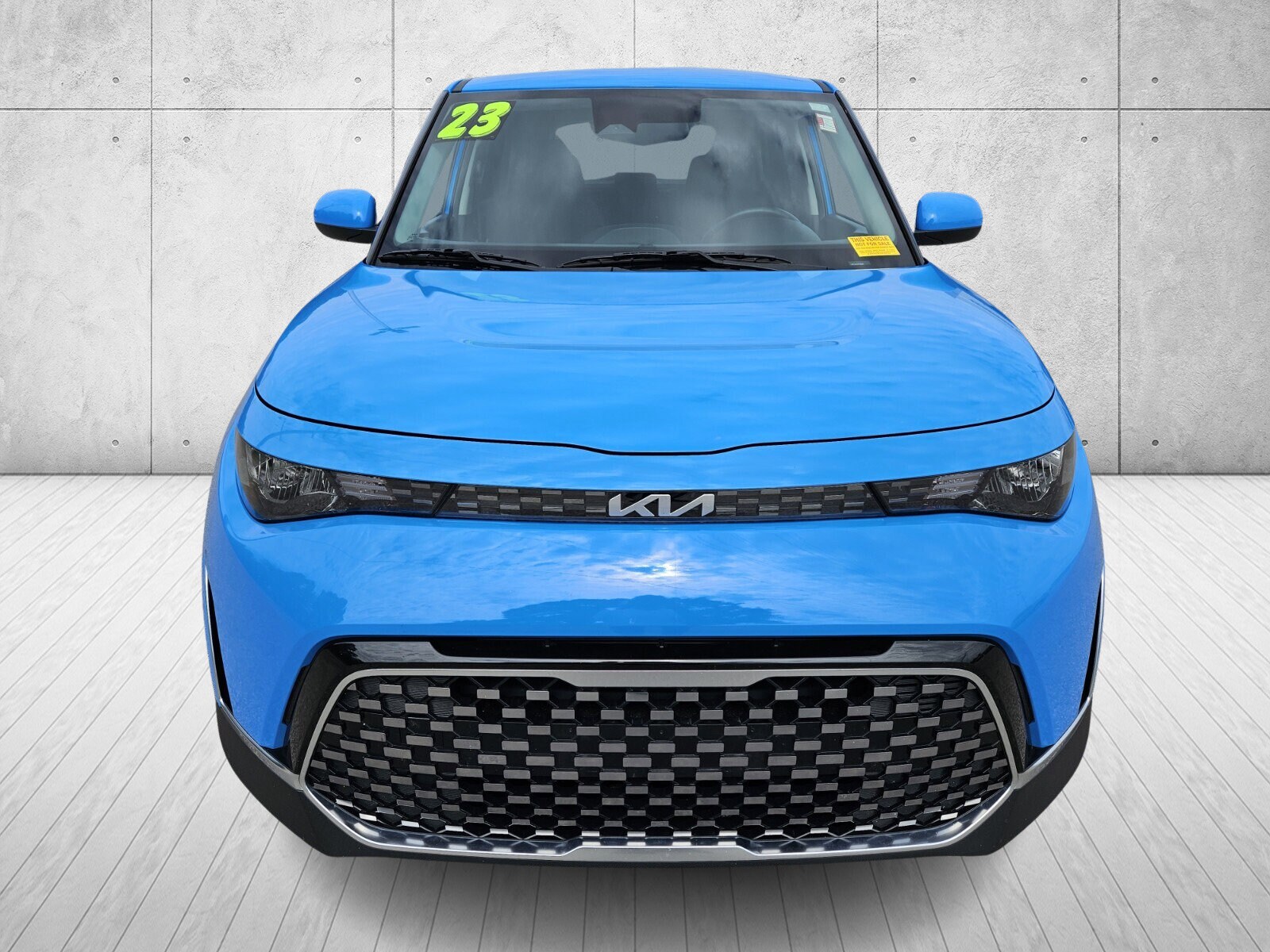 2023 Kia Soul EX photo 2