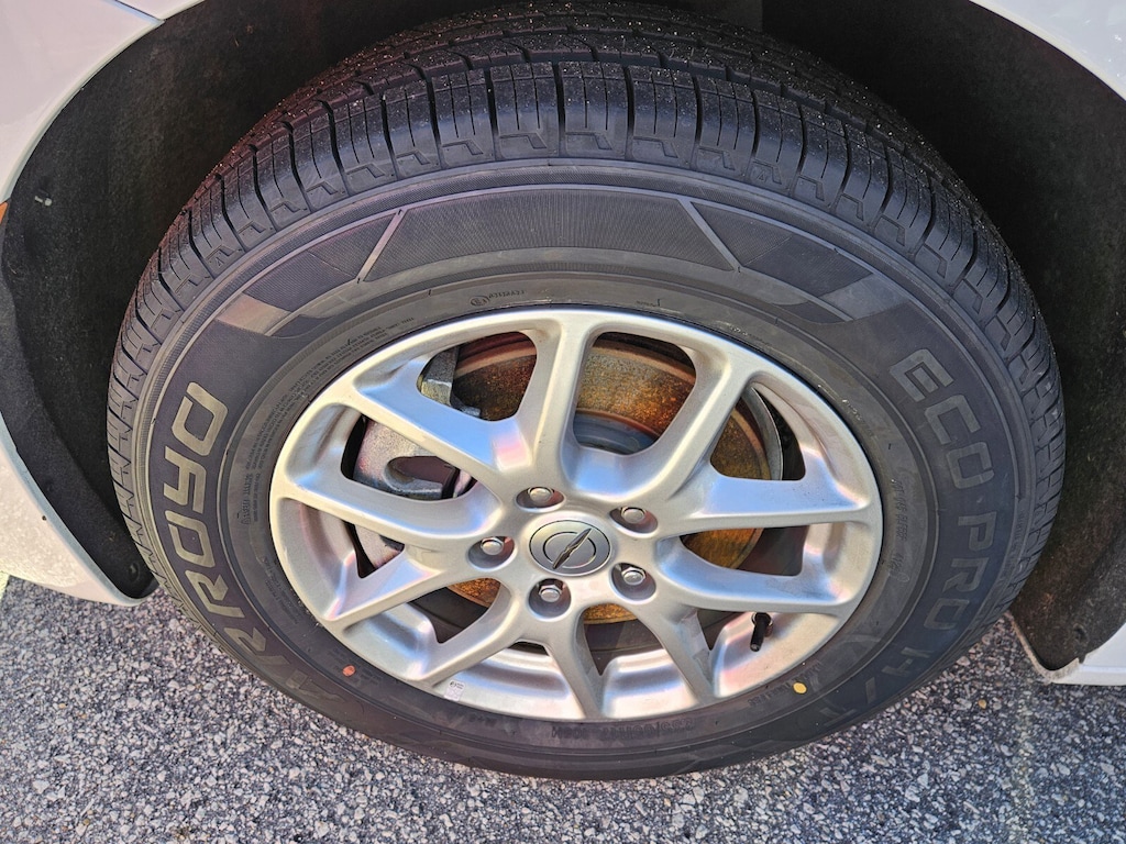 Used 2024 Chrysler Pacifica Touring L Van Passenger Van