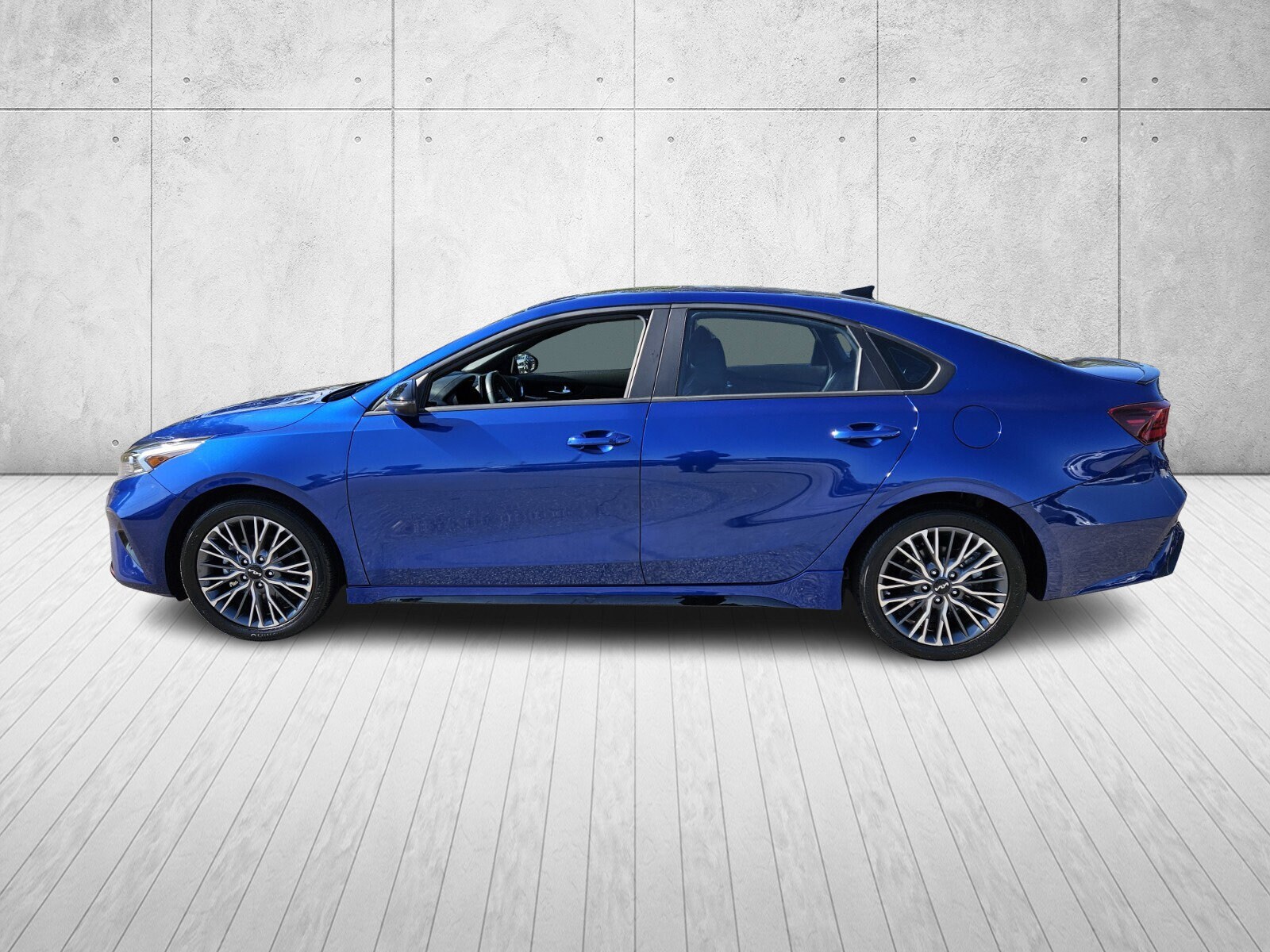 2024 Kia Forte GT-Line photo 4