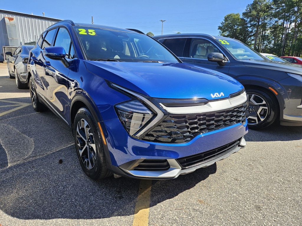 Used 2025 Kia Sportage EX SUV