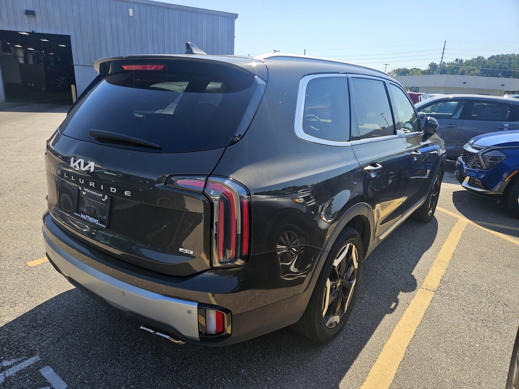 2023 Kia Telluride EX photo 3