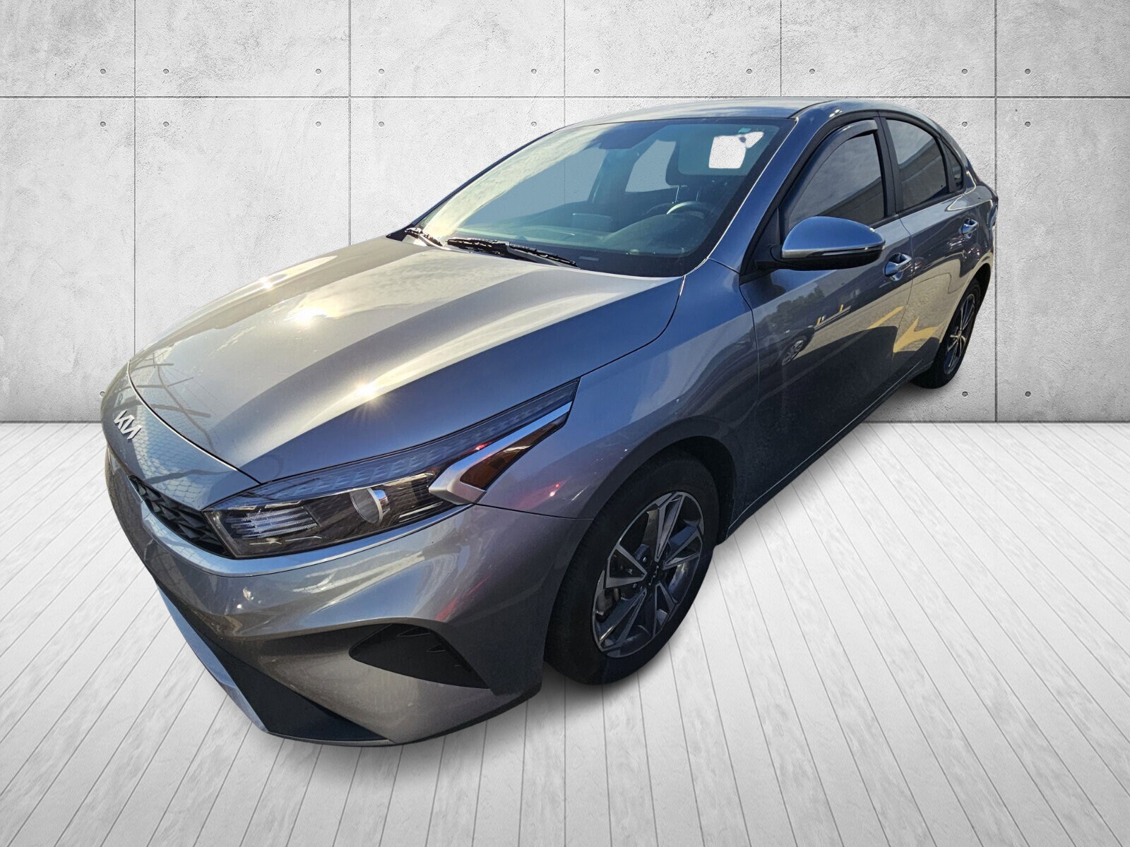 2023 Kia Forte LXS photo 3