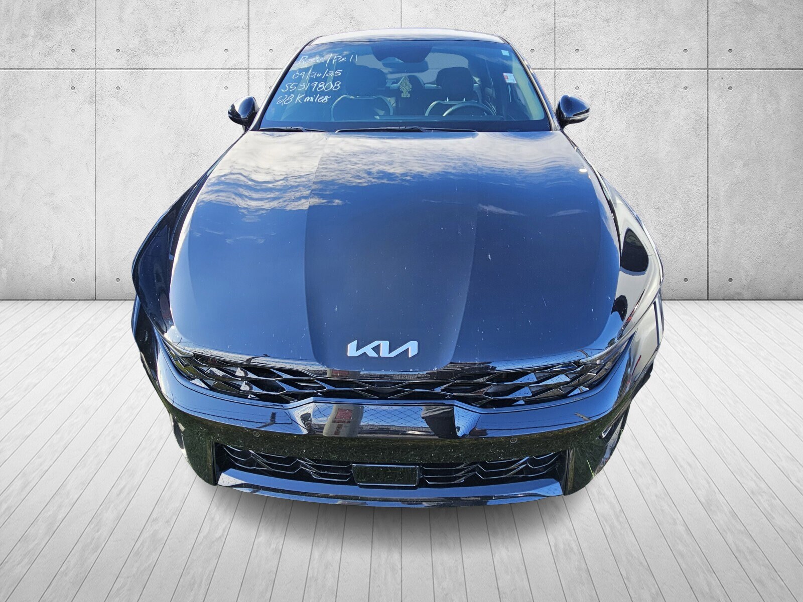 2025 Kia K5 GT-Line photo 2