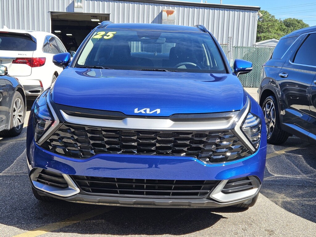 Used 2025 Kia Sportage EX SUV