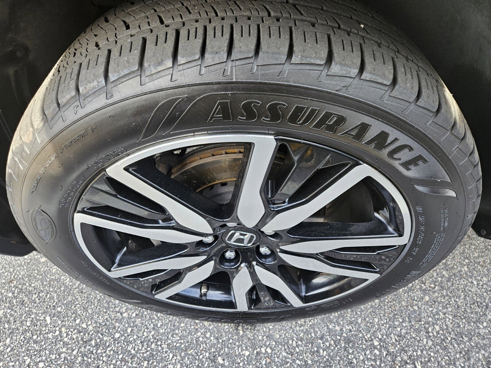 2021 Honda Pilot Touring photo 4