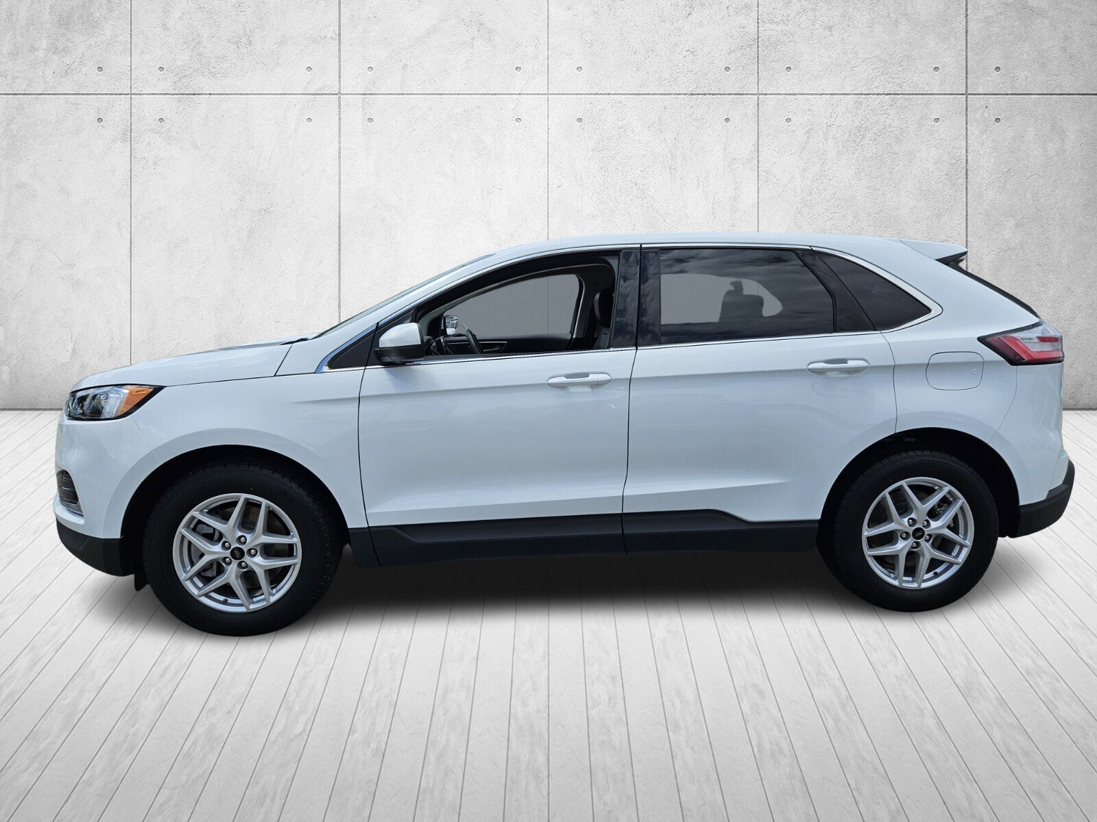 2024 Ford Edge SEL photo 4