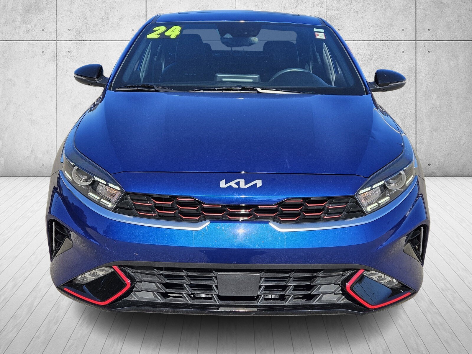 2024 Kia Forte GT-Line photo 2