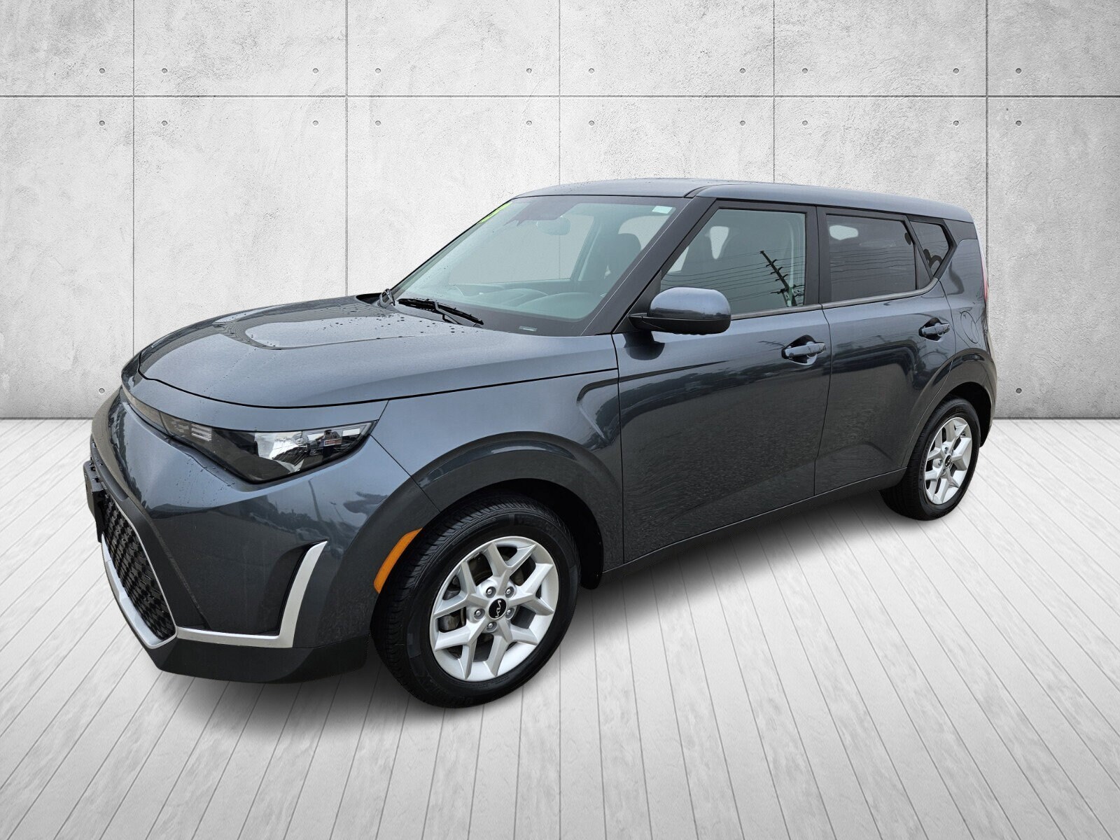 2023 Kia Soul LX photo 3