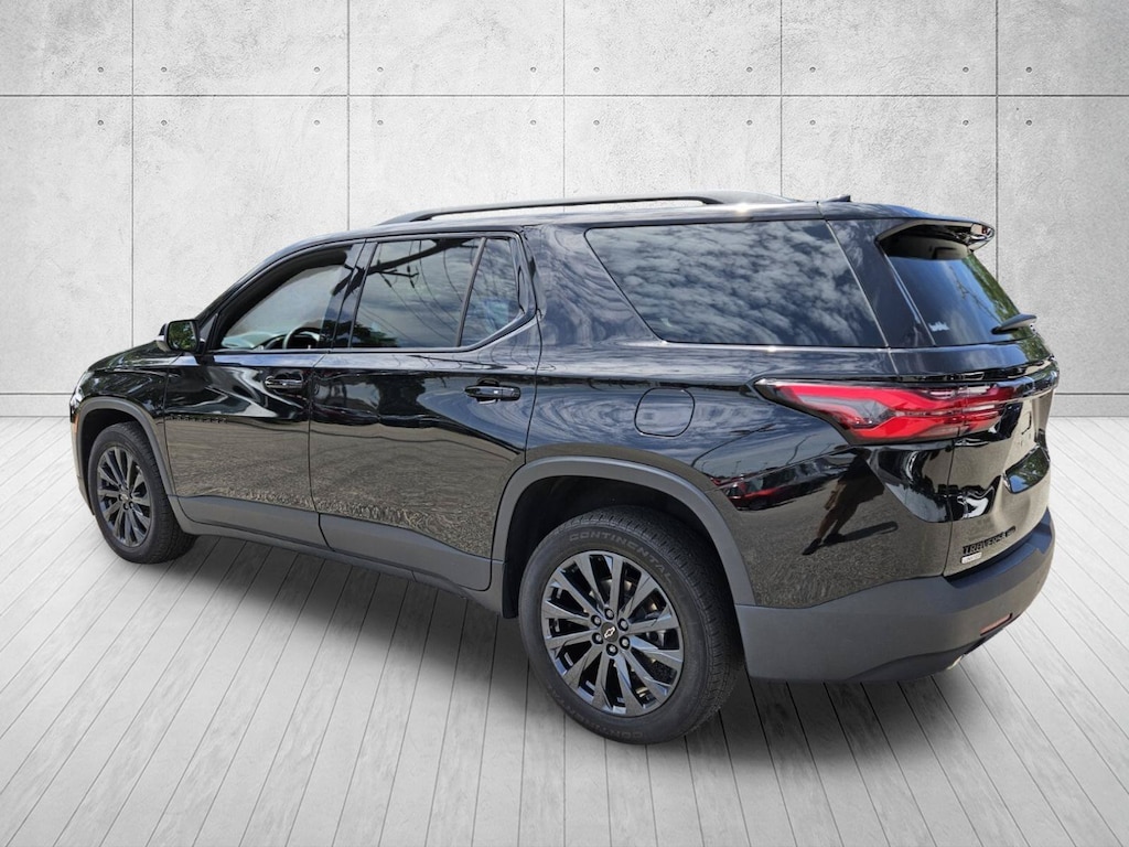Used 2024 Chevrolet Traverse Limited RS SUV