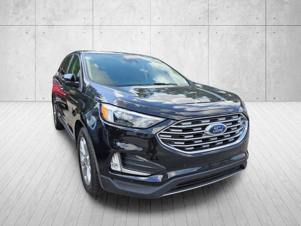 Used 2024 Ford Edge Titanium SUV