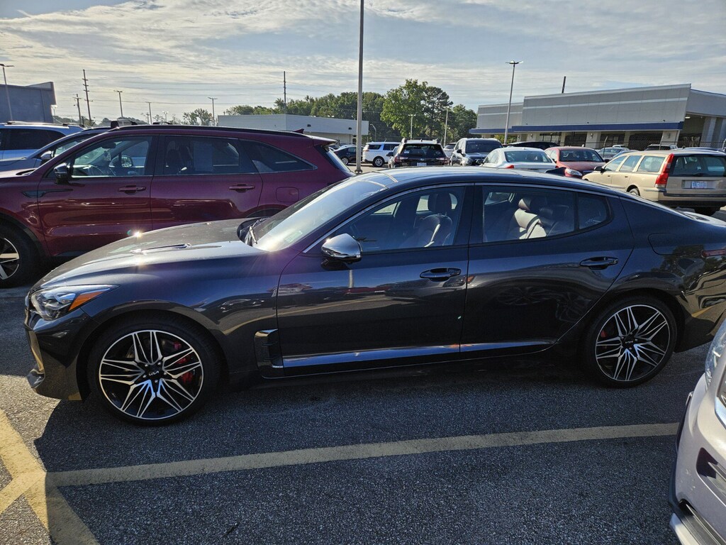 2022 Kia Stinger GT2 photo 4