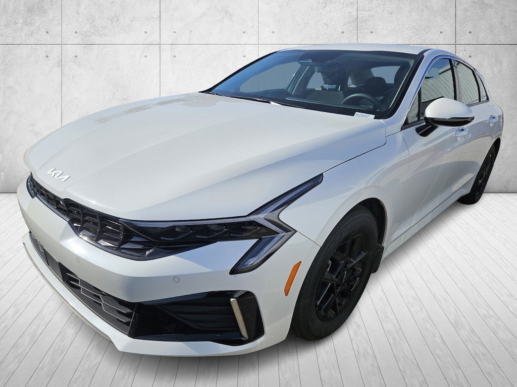 Used 2025 Kia