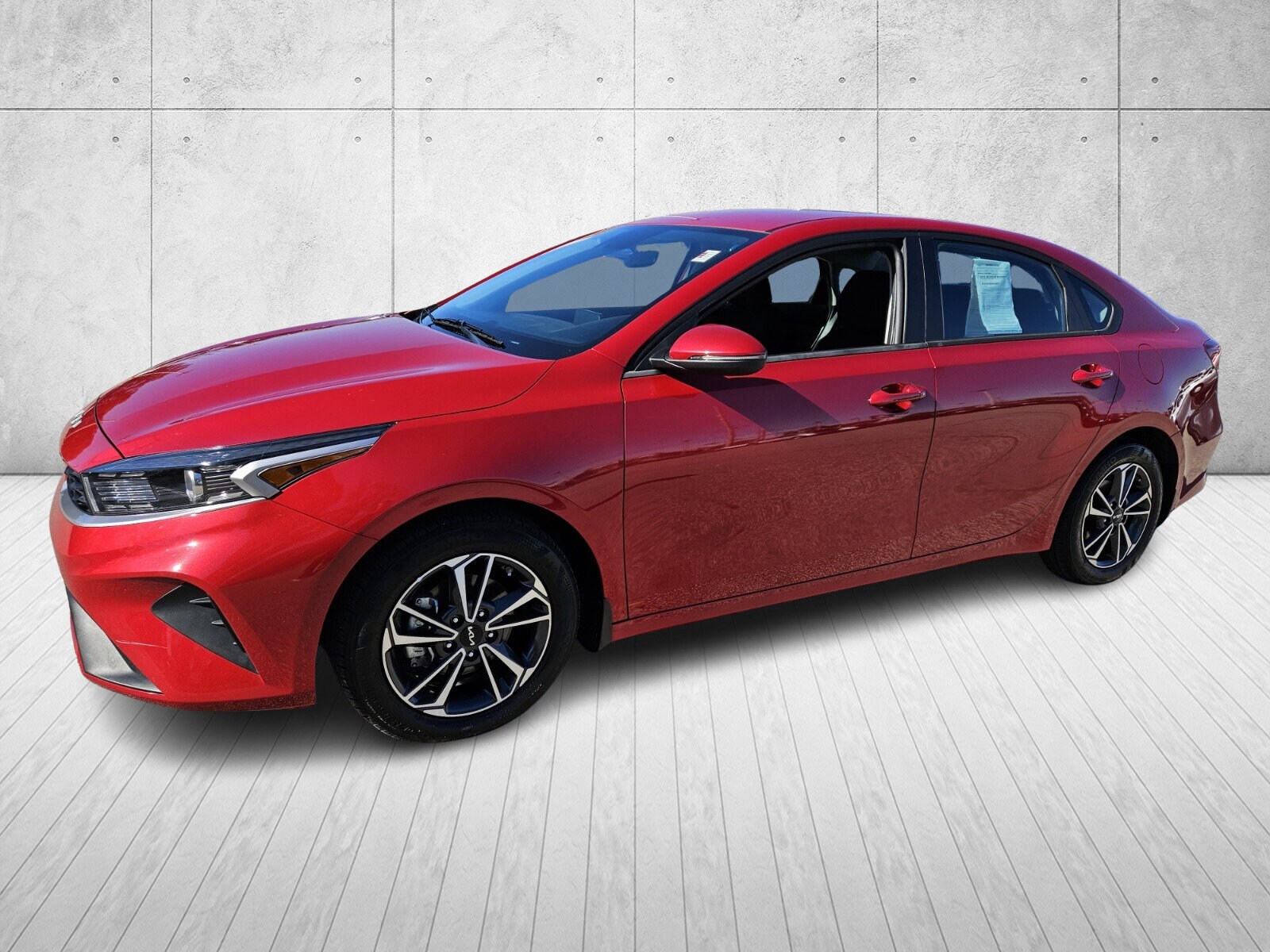 2024 Kia Forte LXS photo 3