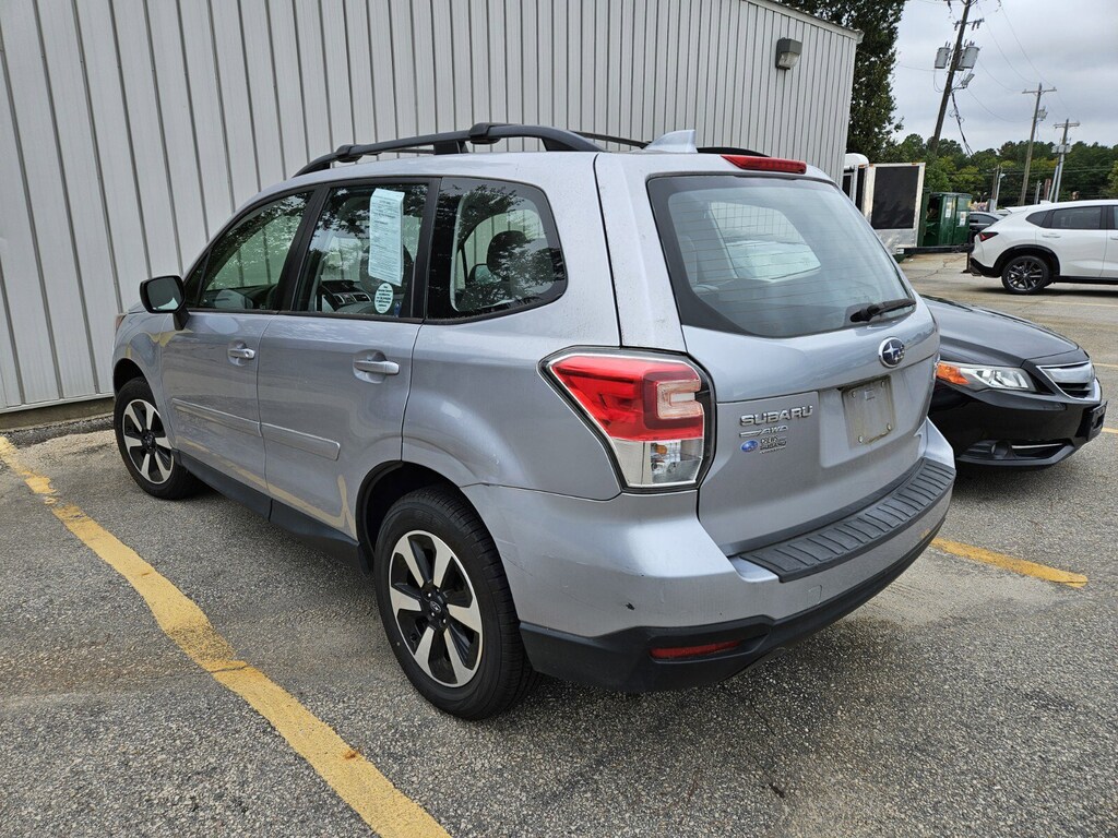 2017 Subaru Forester 2.5i photo 4