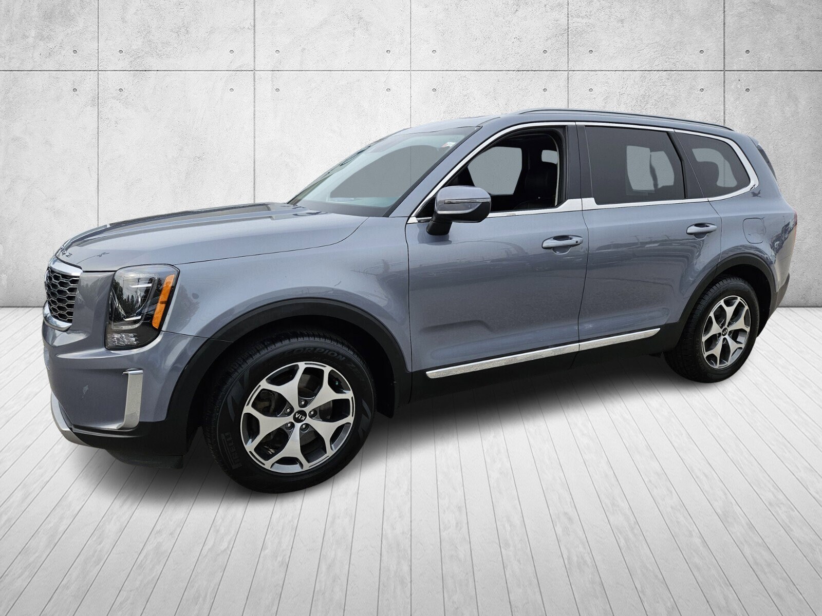 2020 Kia Telluride EX photo 3