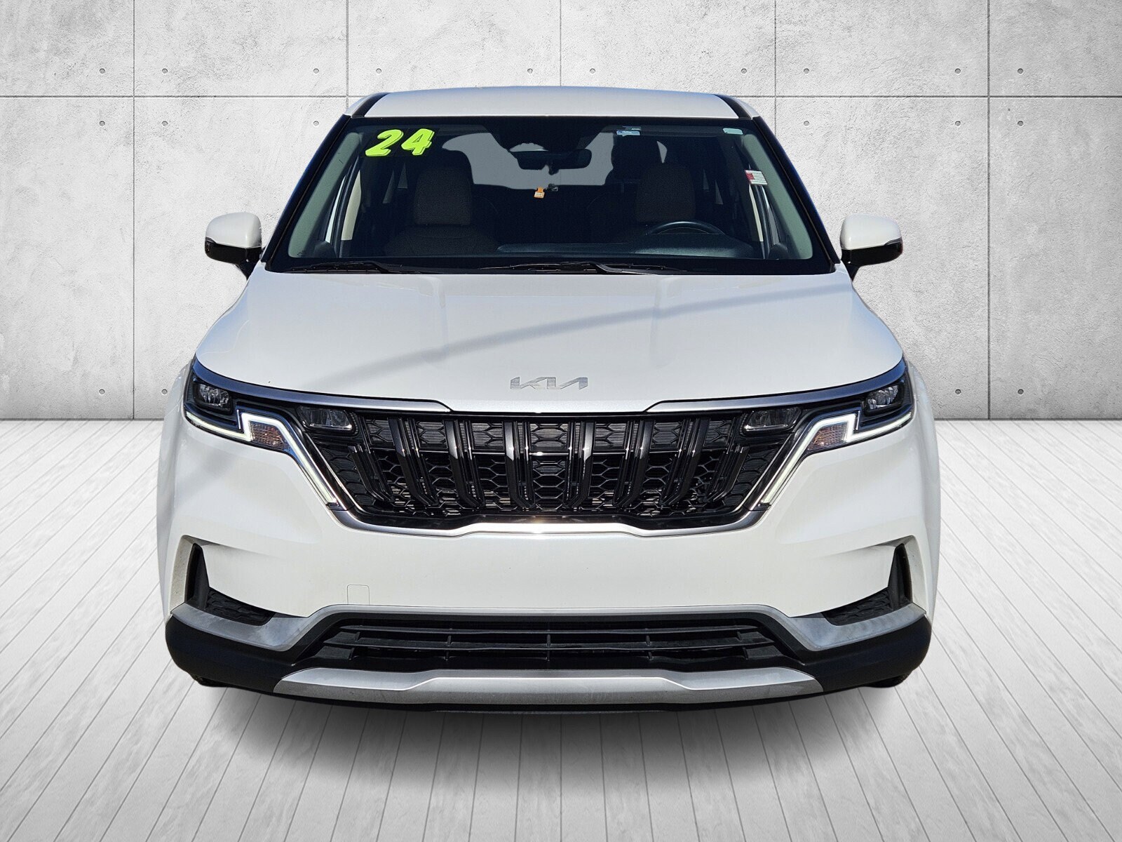 2024 Kia Carnival LX photo 2