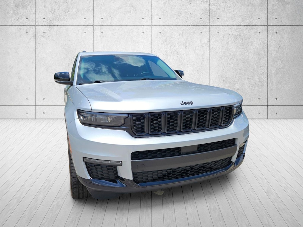 Used 2022 Jeep New Grand Cherokee Limited SUV