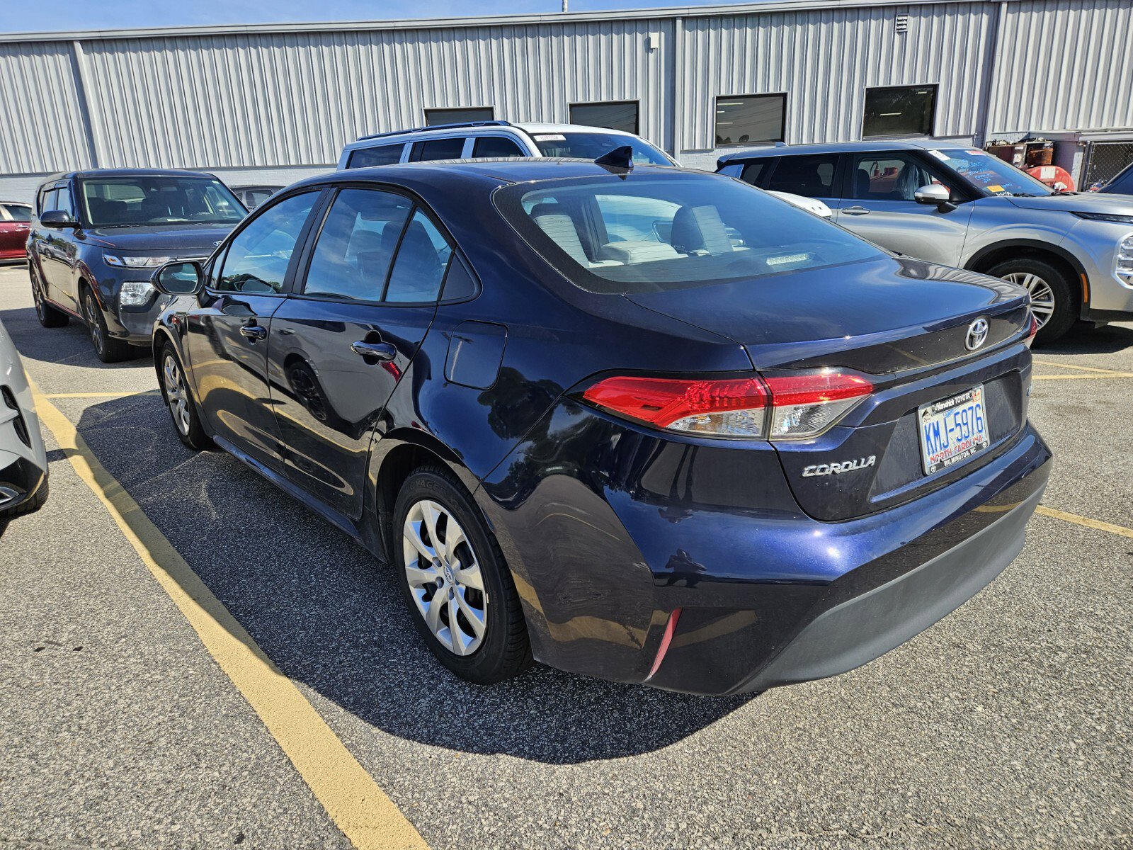 2023 Toyota Corolla LE photo 4