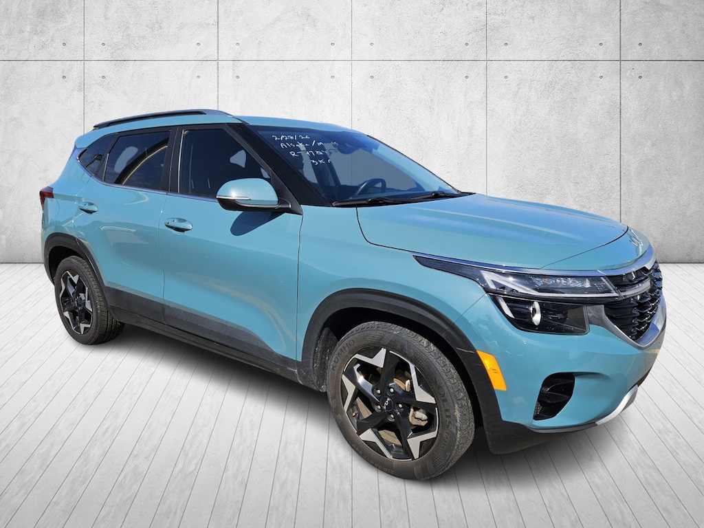 Used 2024 Kia Seltos EX SUV