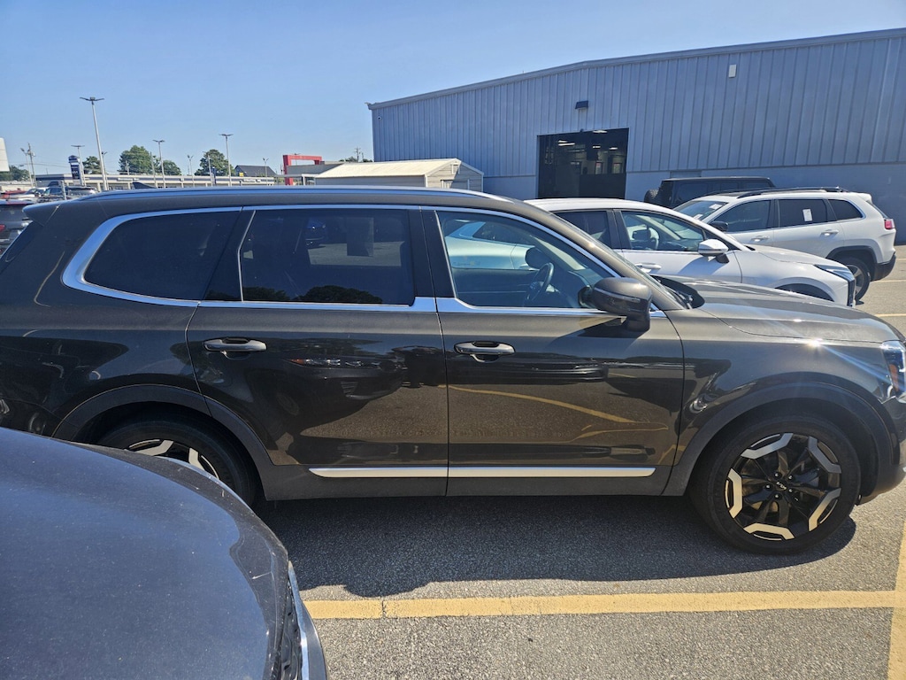 2023 Kia Telluride EX photo 4