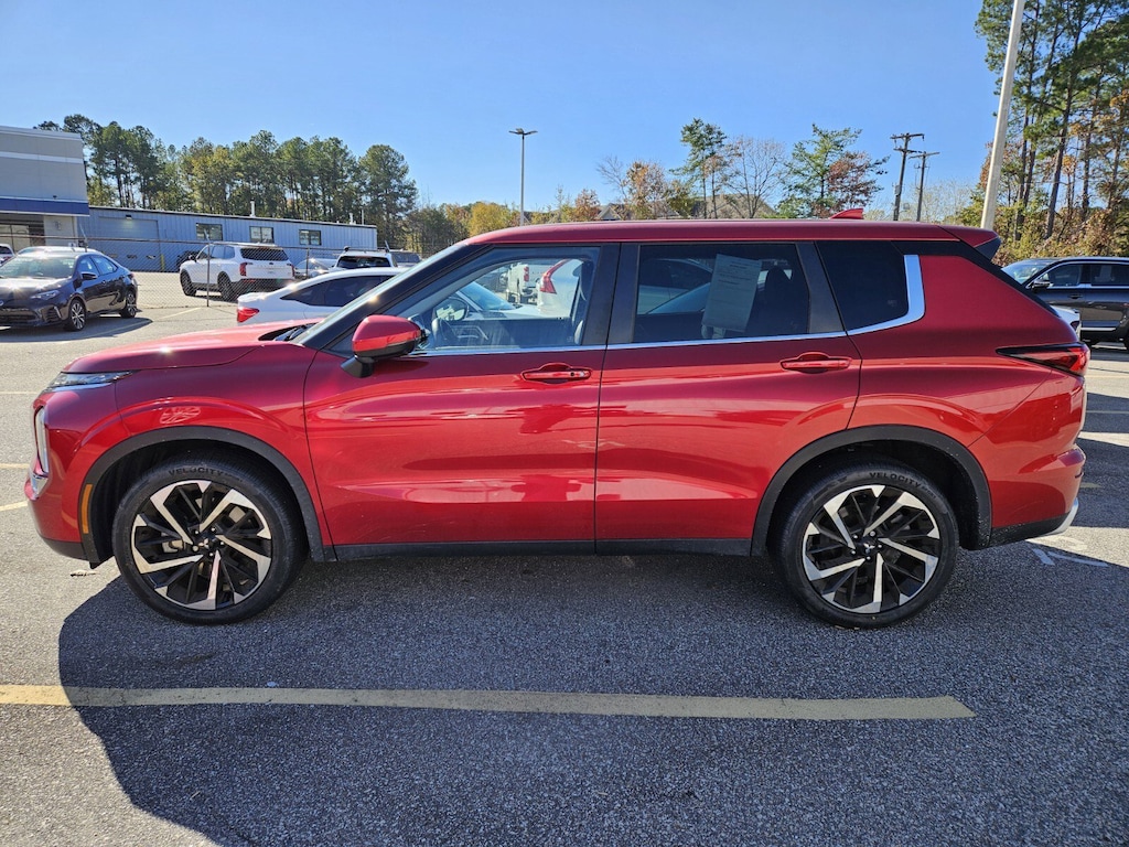 Used 2023 Mitsubishi Outlander SE SUV
