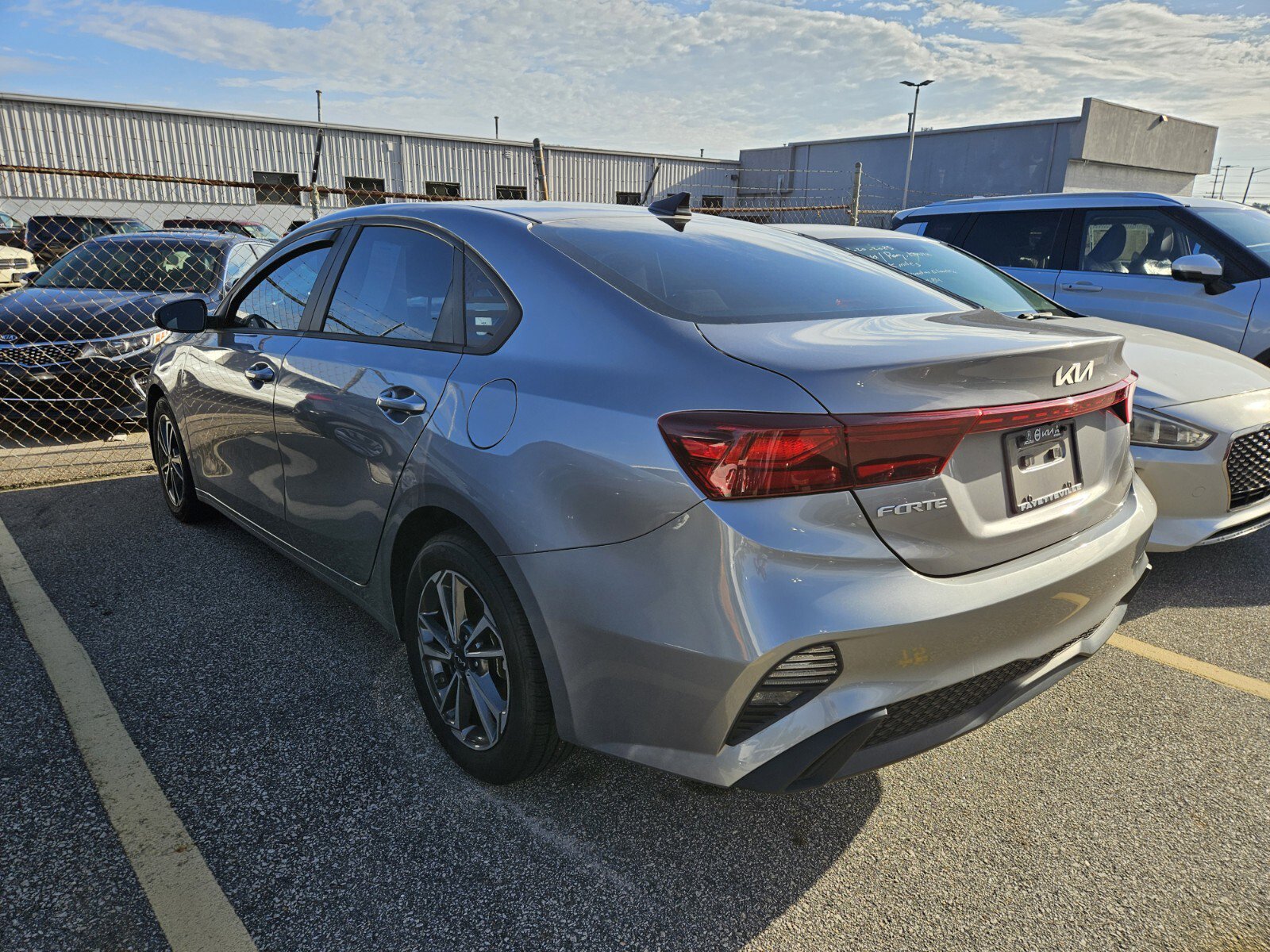 2023 Kia Forte LXS photo 4