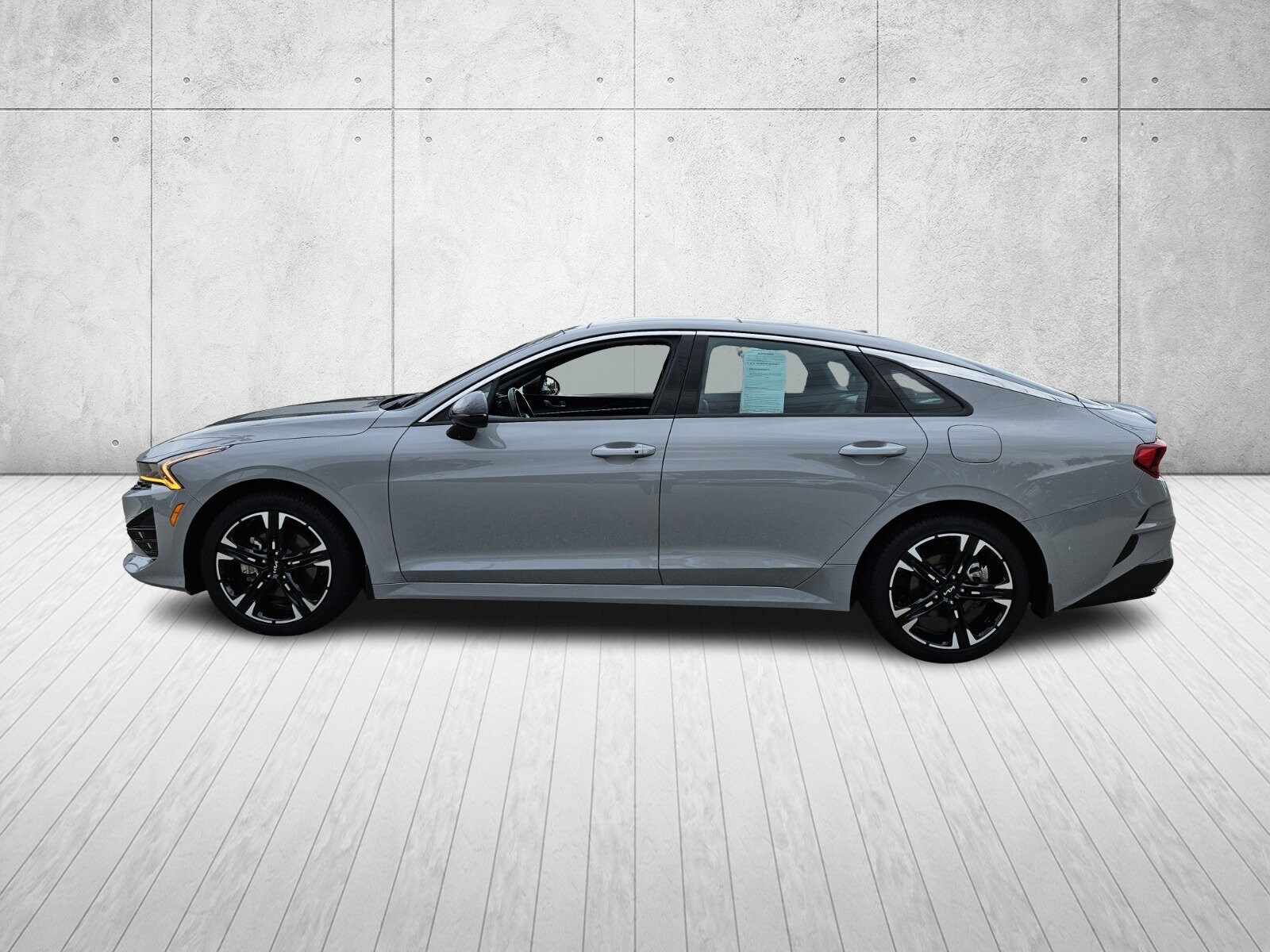 2024 Kia K5 GT-Line photo 4