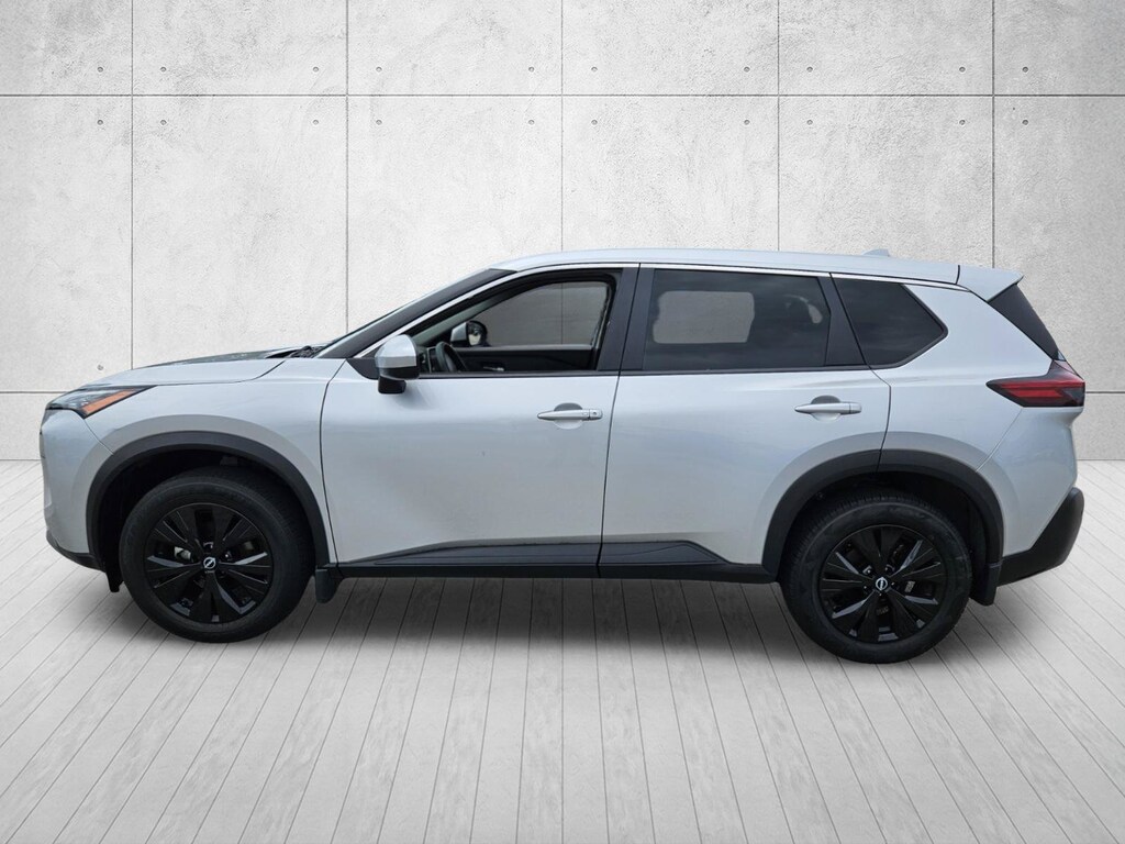 Used 2023 Nissan Rogue SV SUV