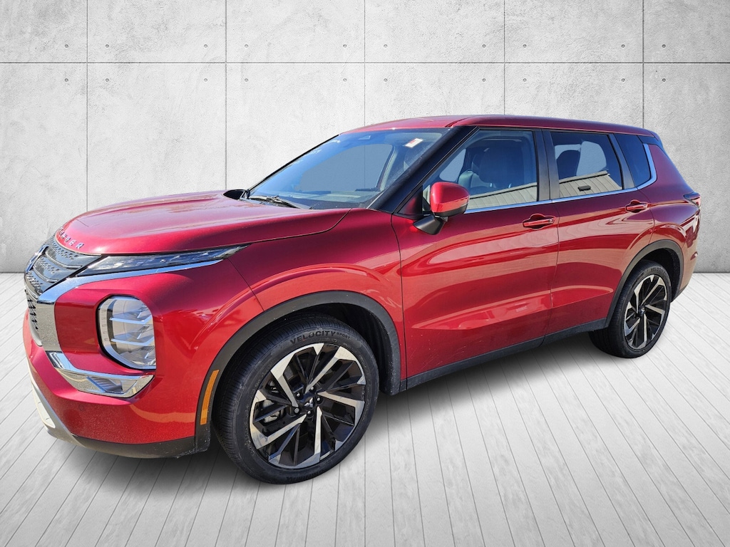 Used 2023 Mitsubishi Outlander SE SUV