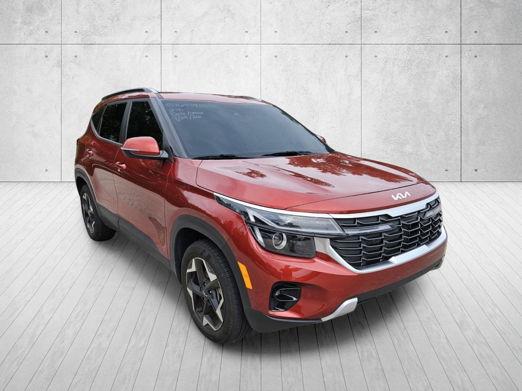 Used 2025 Kia Seltos S SUV
