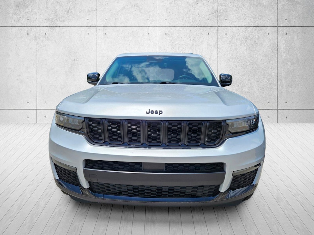 Used 2022 Jeep New Grand Cherokee Limited SUV