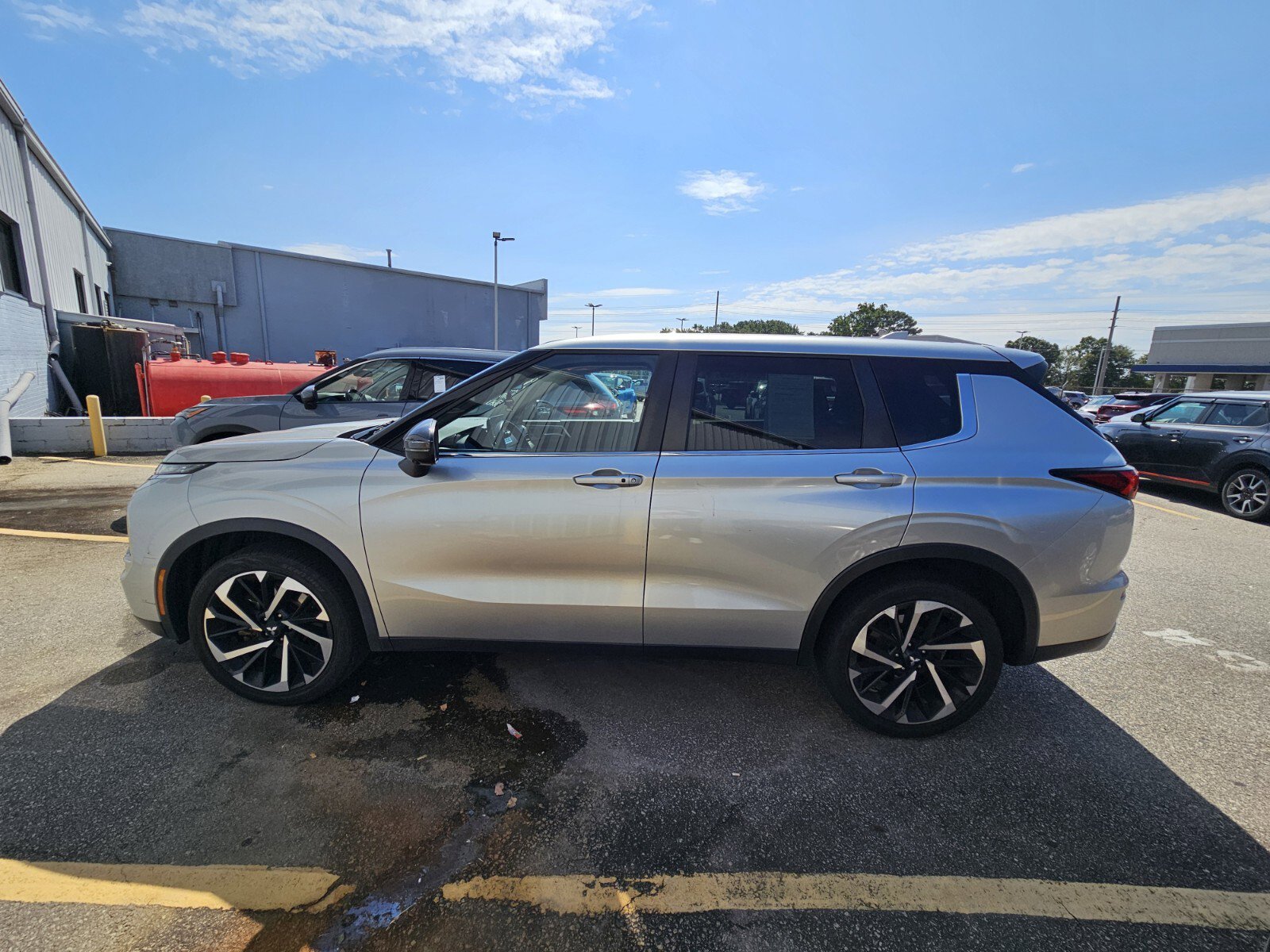 2022 Mitsubishi Outlander SE photo 4
