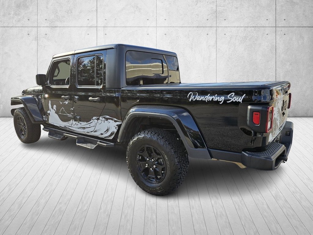 Used 2023 Jeep Gladiator Sport Truck Crew Cab