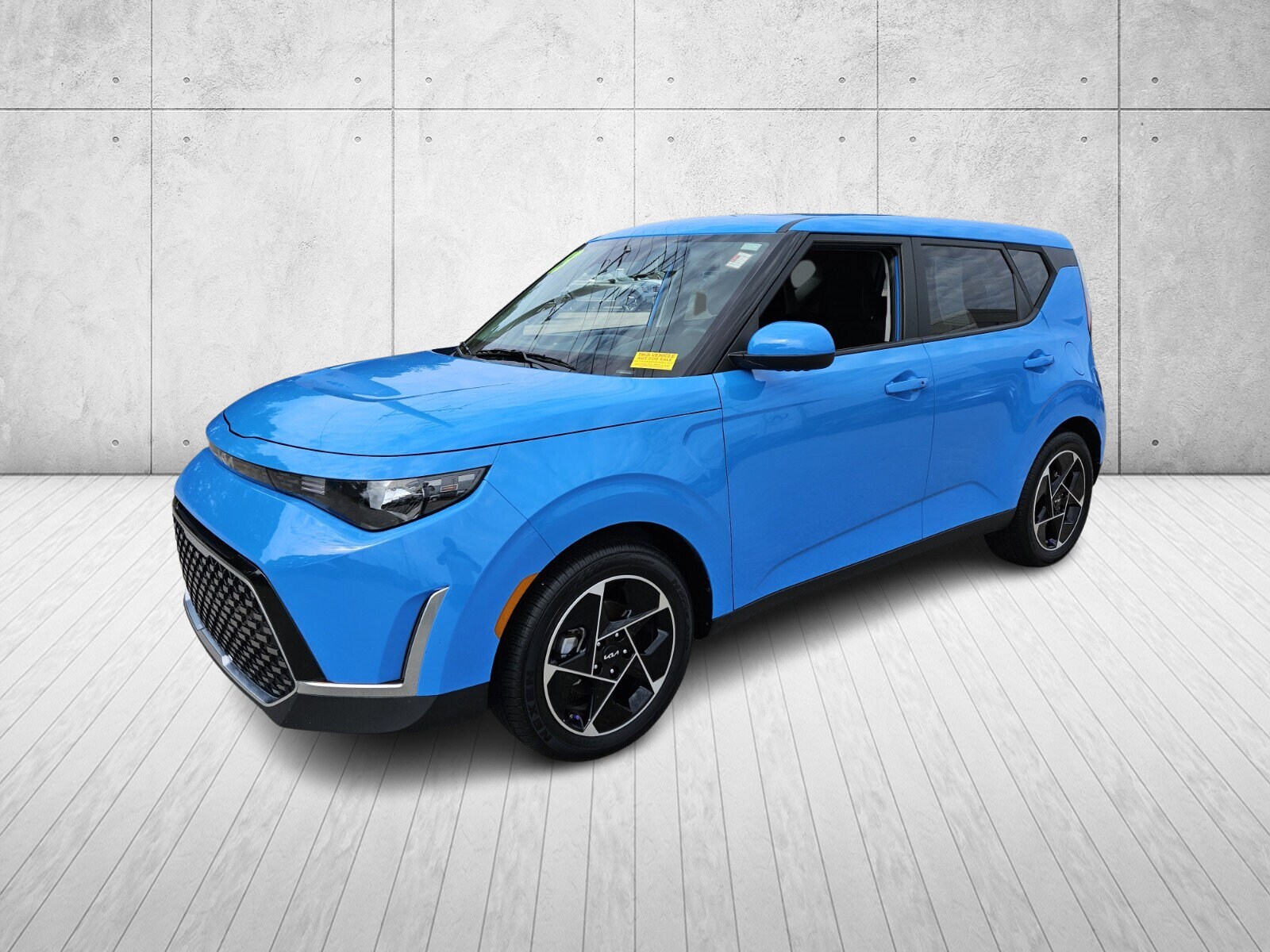 2023 Kia Soul EX photo 3