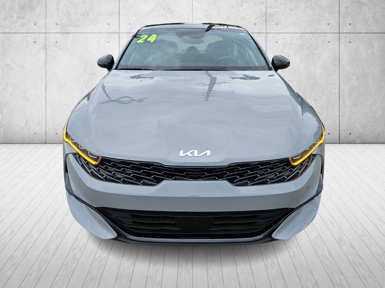 2024 Kia K5 GT-Line photo 2