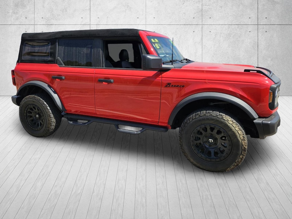 Used 2023 Ford Bronco SUV