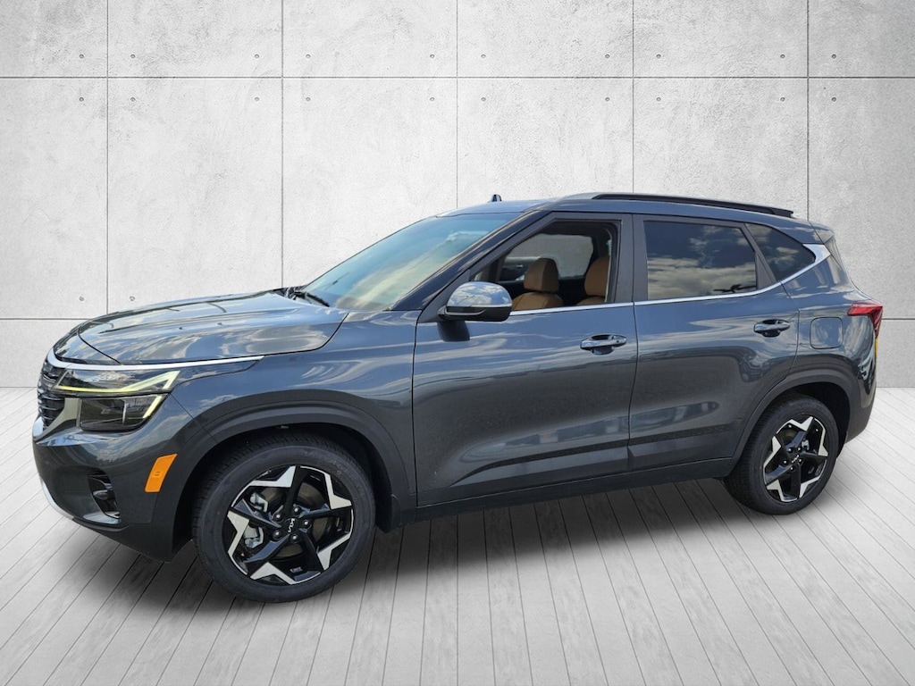 Used 2024 Kia Seltos EX SUV