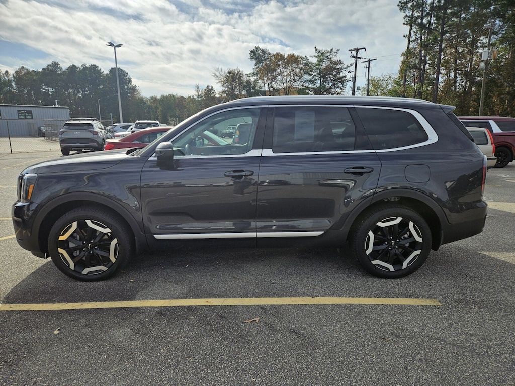 Certified 2025 Kia Telluride EX SUV
