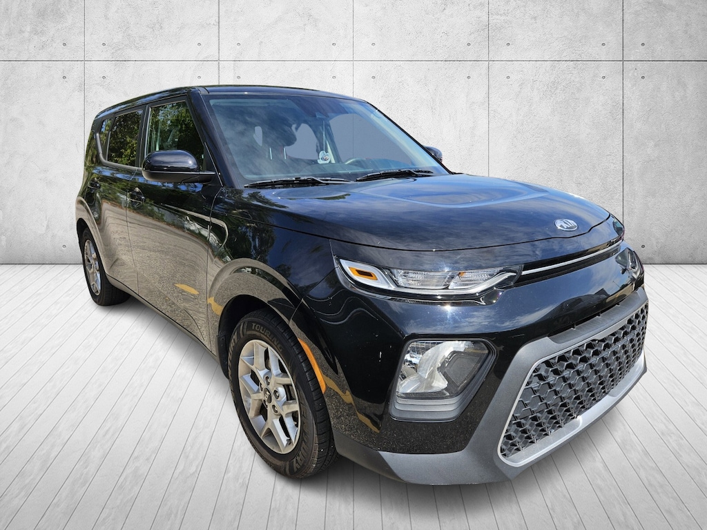 2020 Kia Soul S photo 2