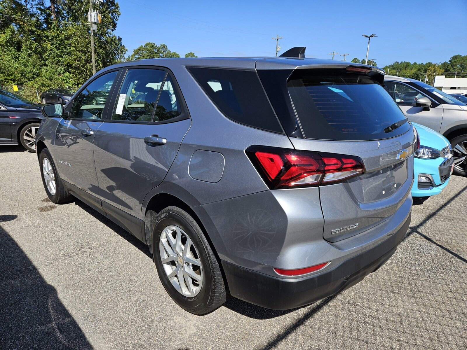 2024 Chevrolet Equinox LS photo 4