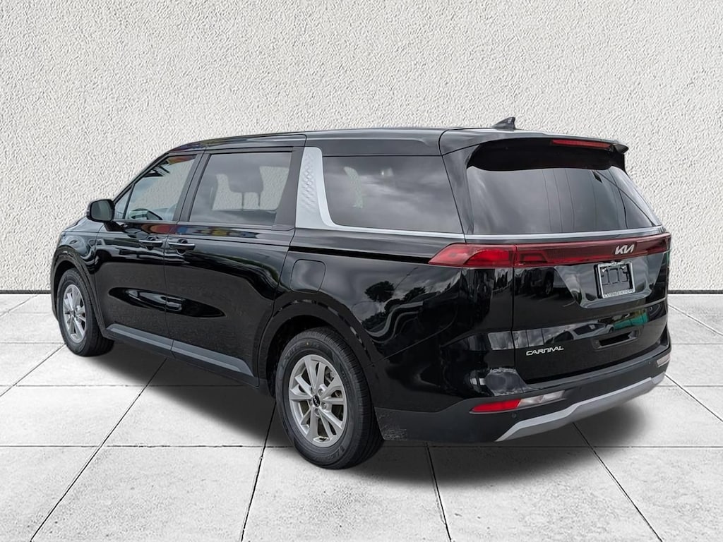 Used 2024 Kia Carnival LX Seat Package MPV
