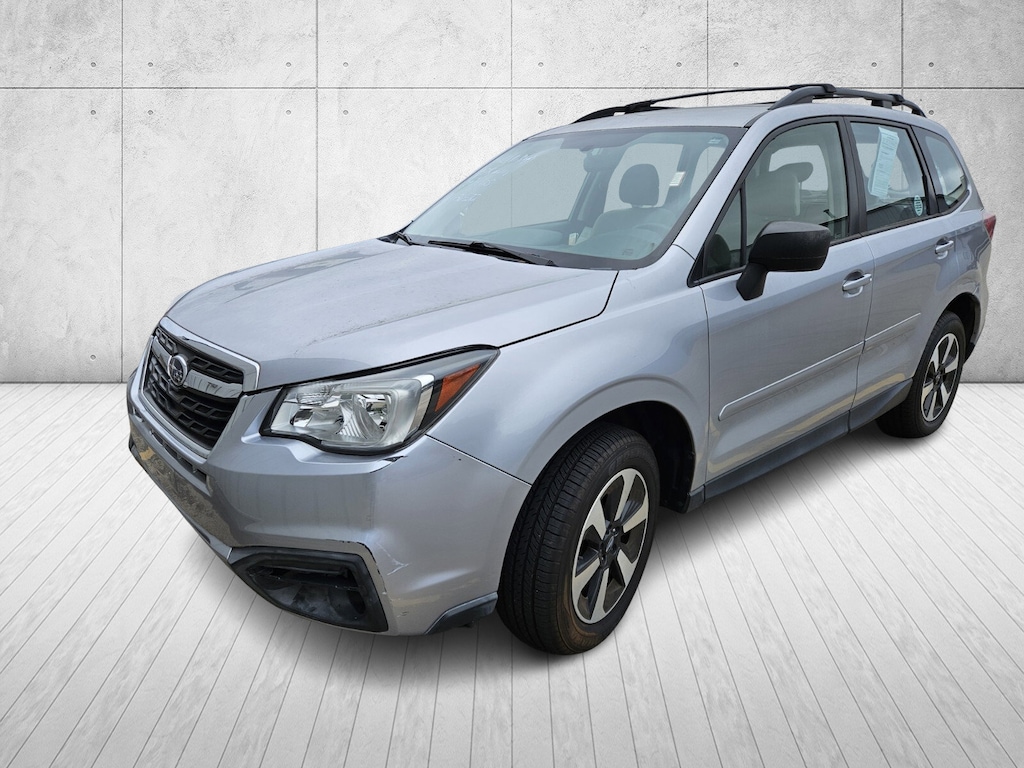 2017 Subaru Forester 2.5i photo 2