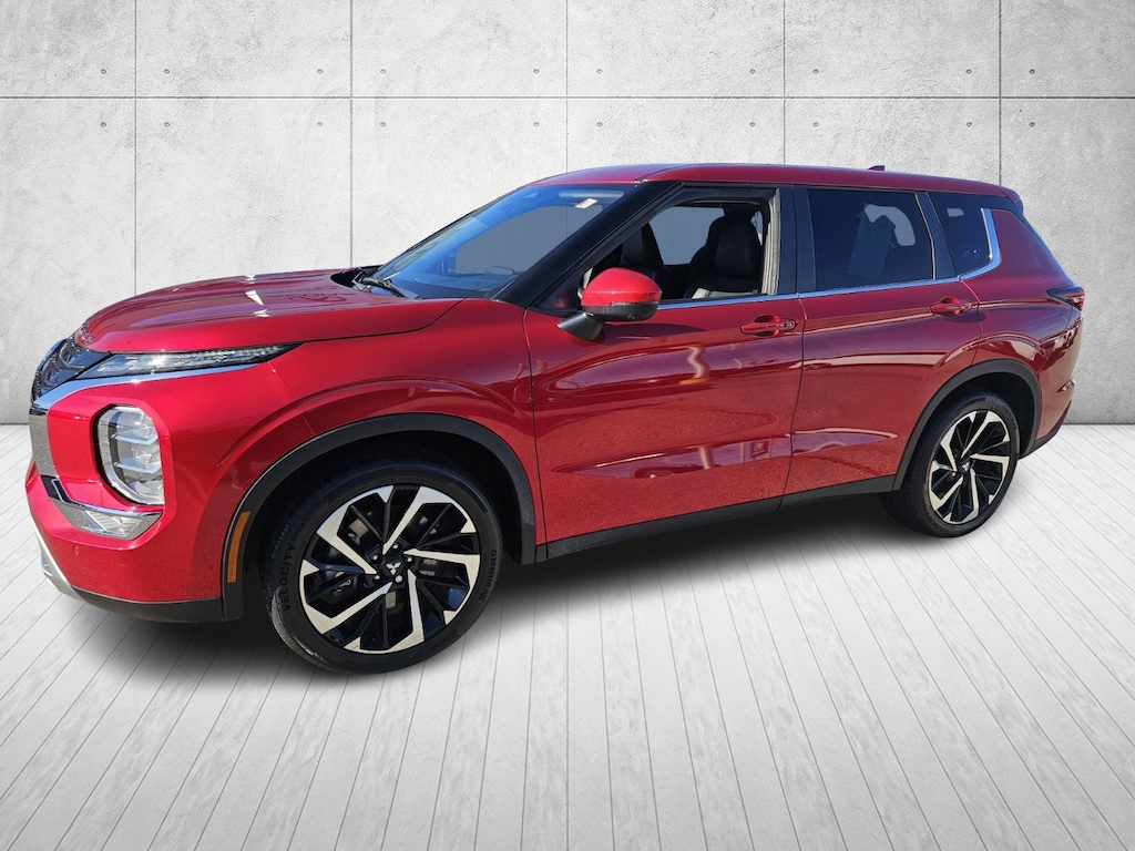 Used 2023 Mitsubishi Outlander SE SUV