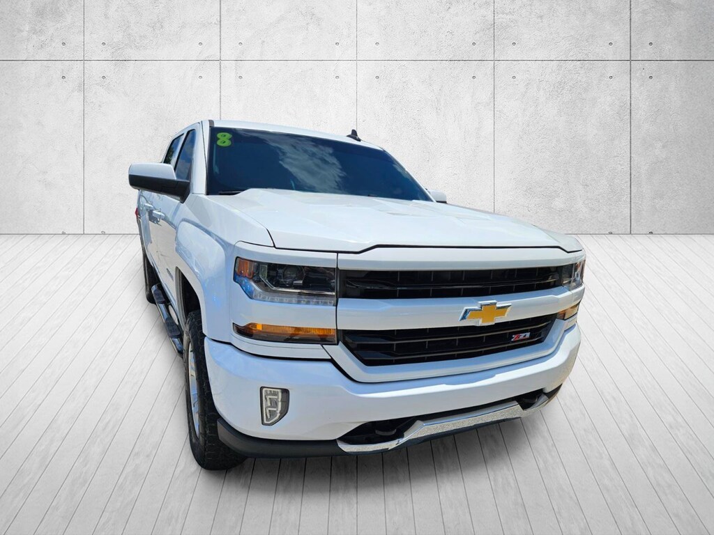 Used 2018 Chevrolet Silverado 1500 LT w/2LT Truck Crew Cab