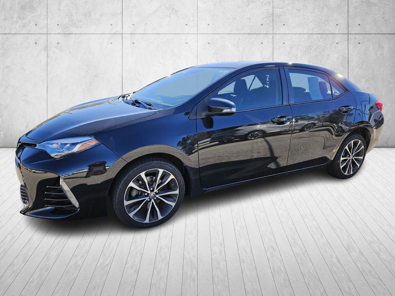 2018 Toyota Corolla L photo 3